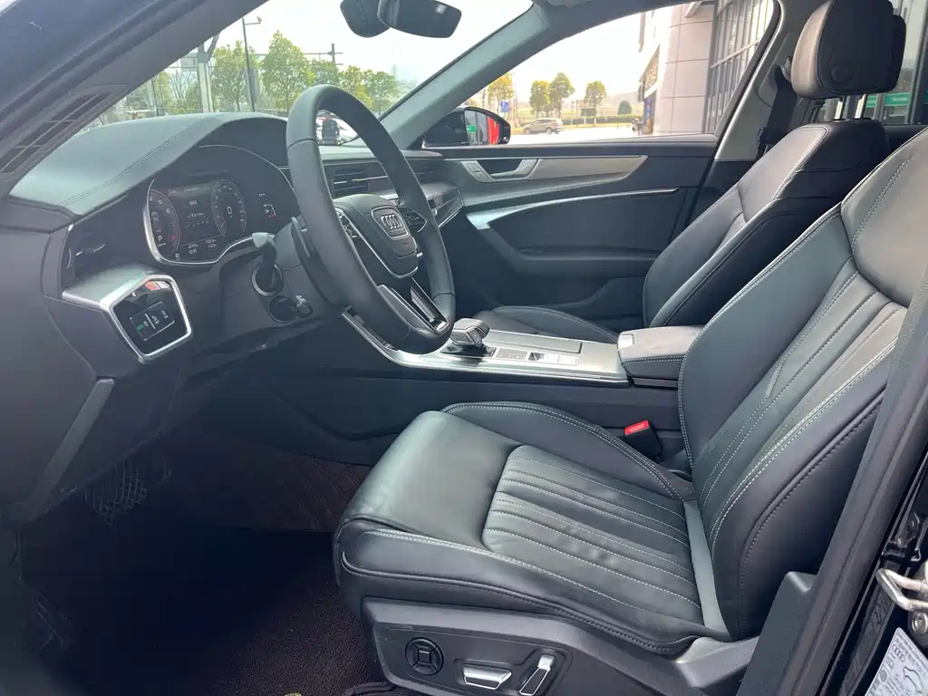 AUDI A6L 2023