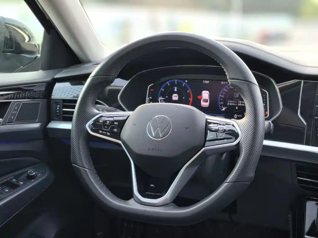 VOLKSWAGEN PASSAT 2022