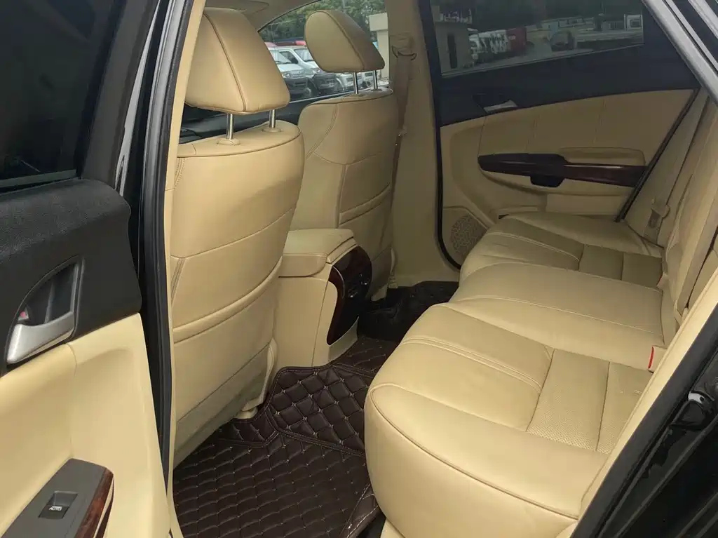 HONDA CROSSTOUR 2012