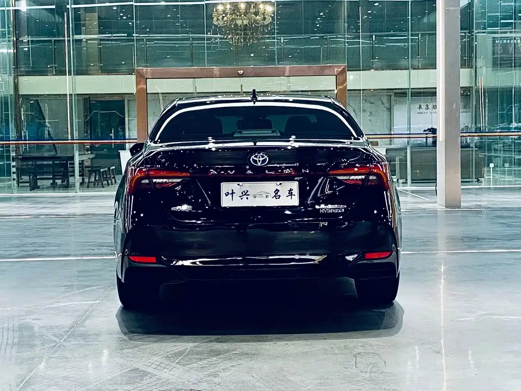 TOYOTA AVALON 2019