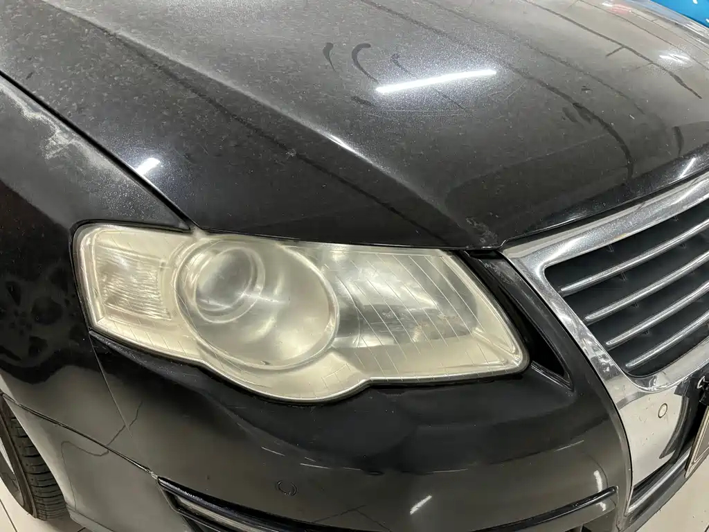 VOLKSWAGEN MAGOTAN 2010