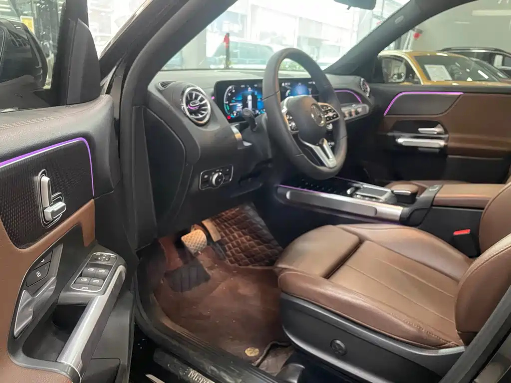 MERCEDES BENZ GLB 2021