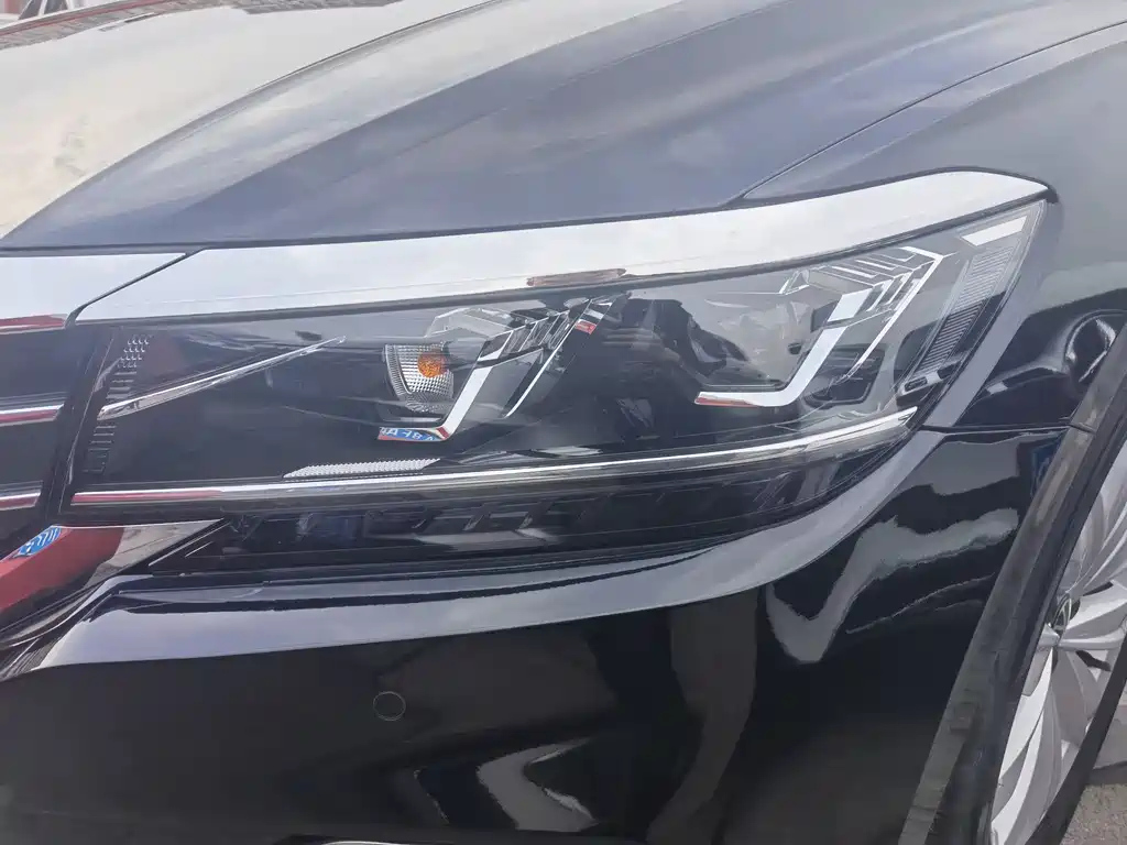 VOLKSWAGEN PASSAT 2021
