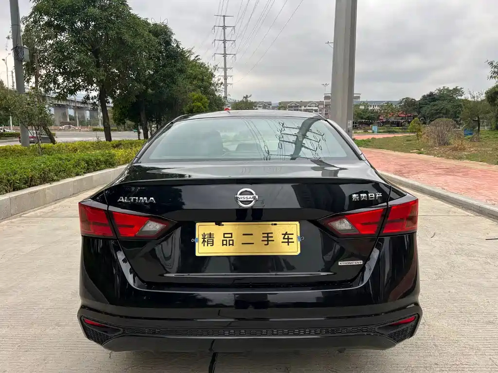 NISSAN TEANA 2021