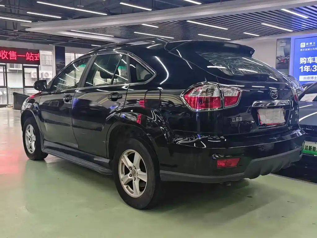 BYD S6 2015