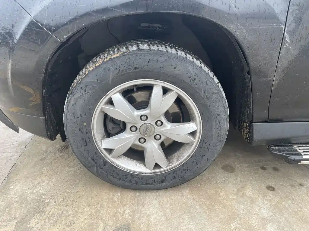 BYD S6 2011