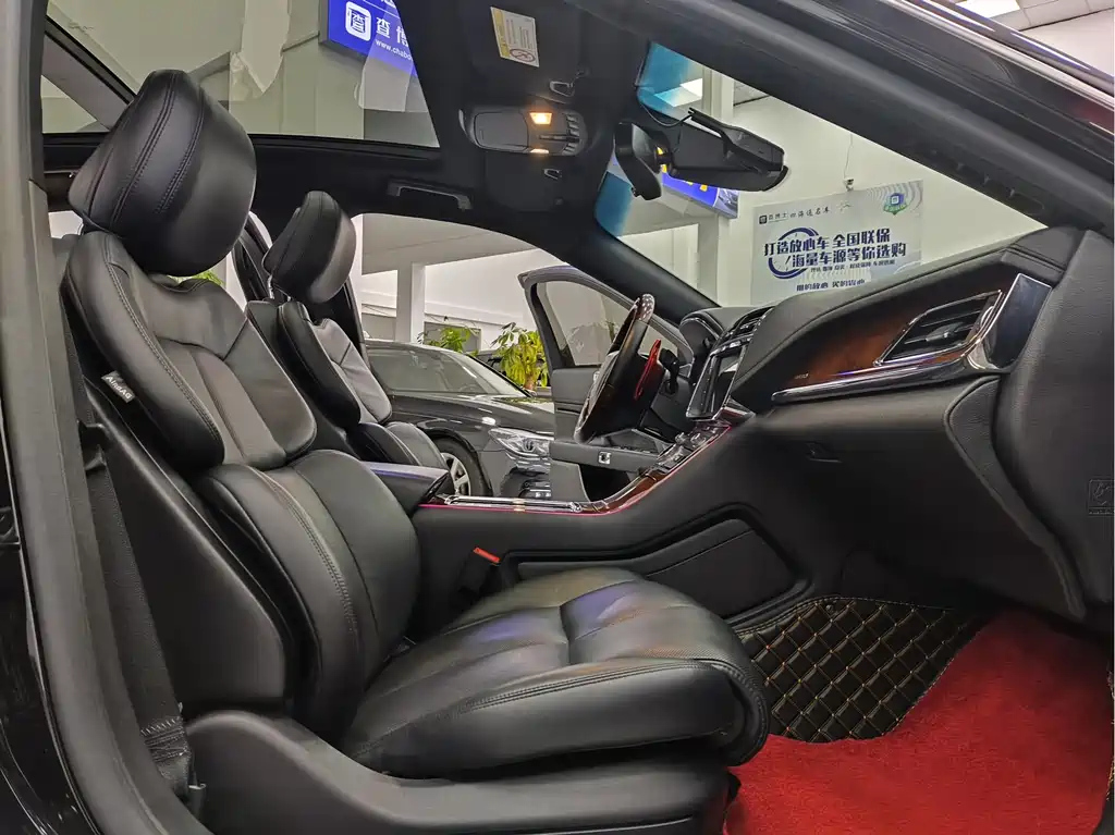 LINCOLN CONTINENTAL 2021