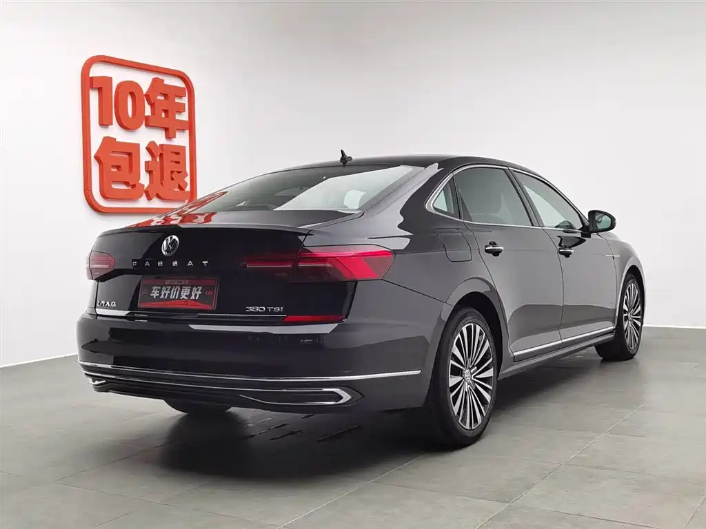 VOLKSWAGEN PASSAT 2020