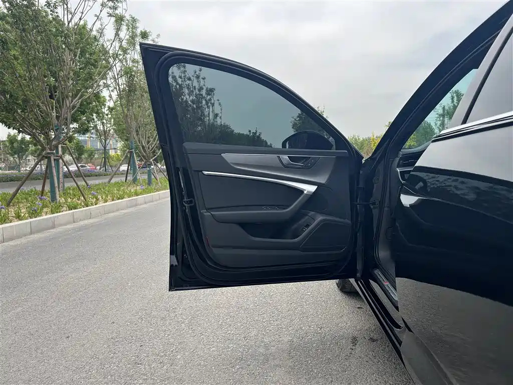 AUDI A6L 2022