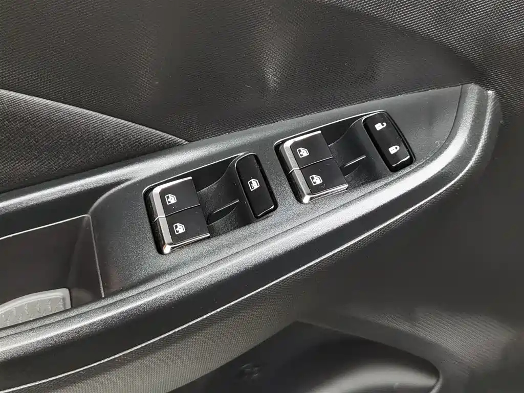 CHANGAN OSHAN X5 2022