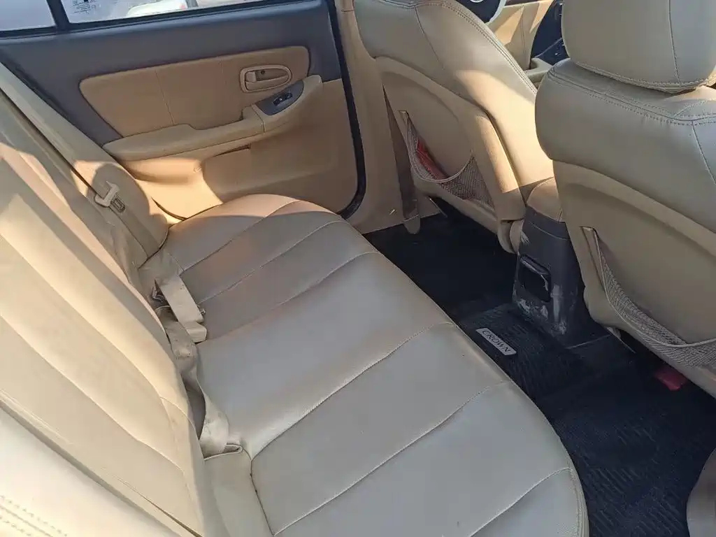 HYUNDAI ELANTRA 2010