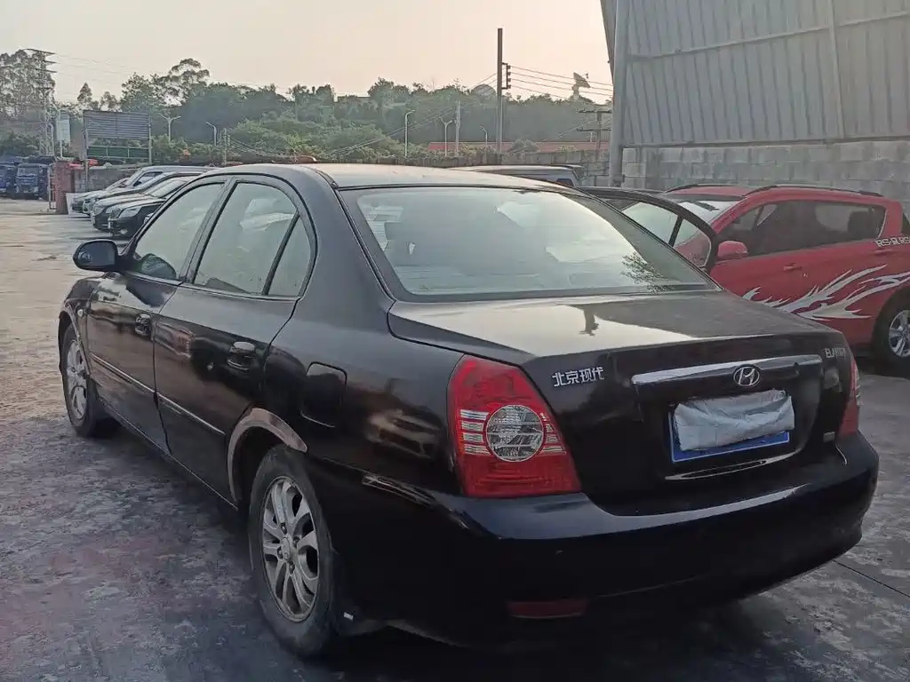 HYUNDAI ELANTRA 2010