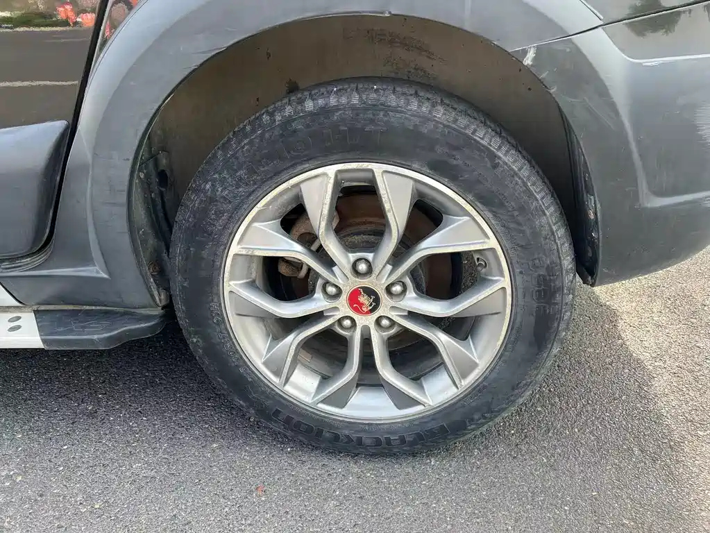 DONGFENG JOYEAR X5 2016