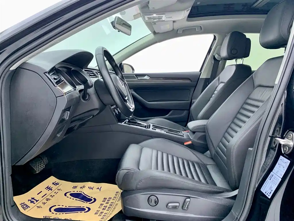 VOLKSWAGEN MAGOTAN 2020