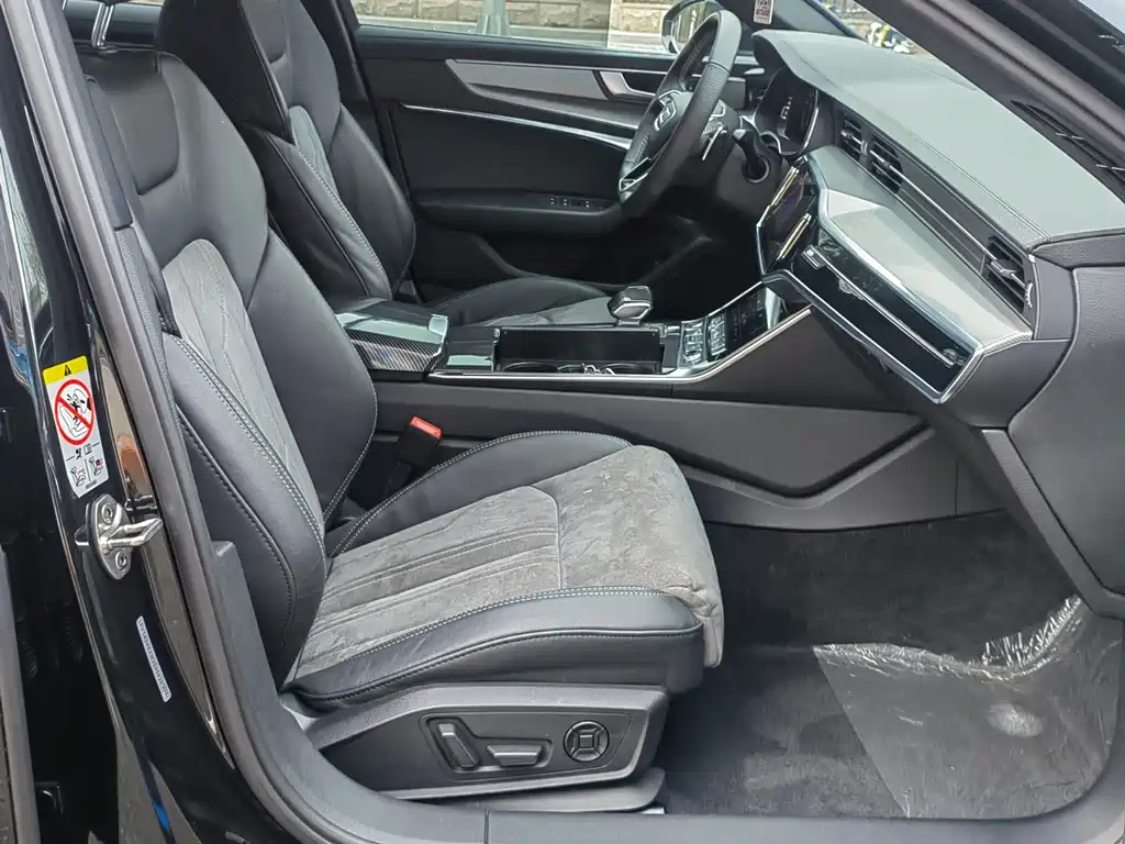 AUDI A6L 2021