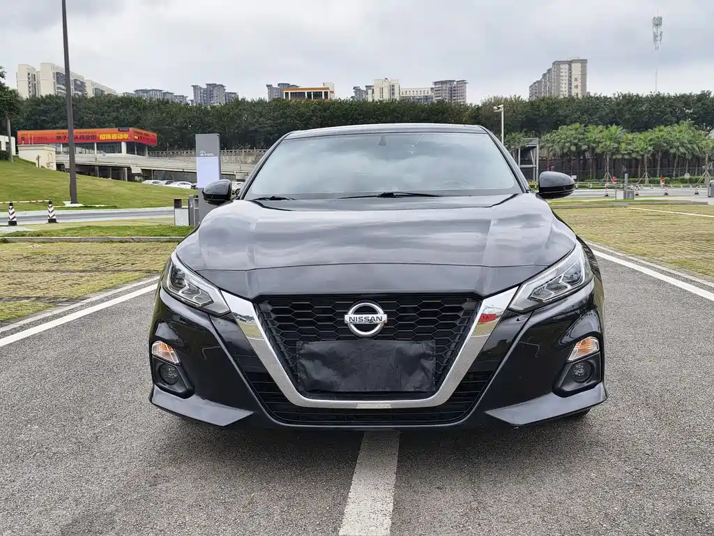 NISSAN TEANA 2019