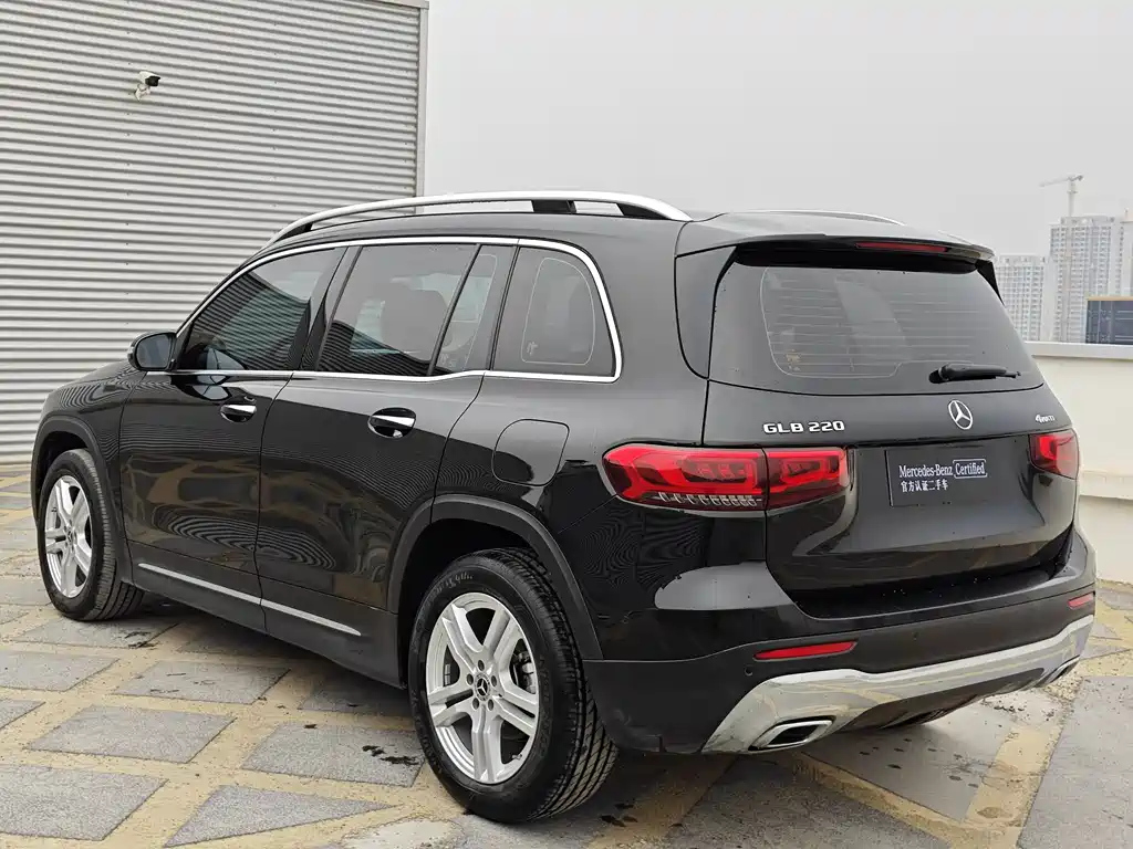 MERCEDES BENZ GLB 2022