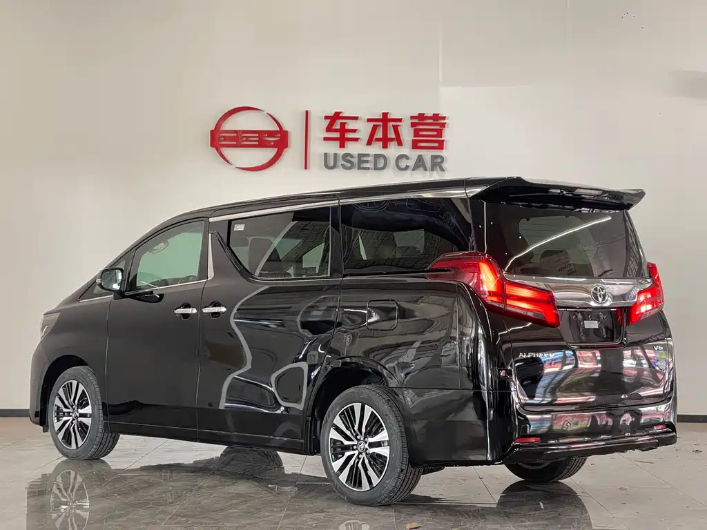 TOYOTA ALPHARD 2018