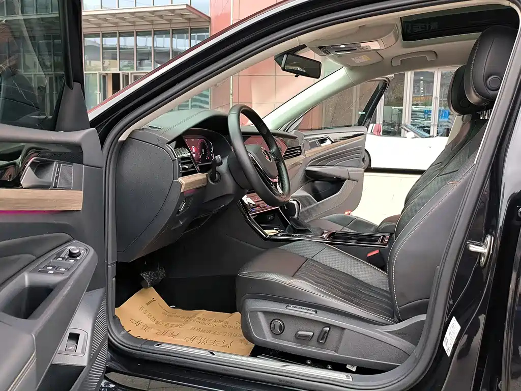 VOLKSWAGEN PASSAT 2021