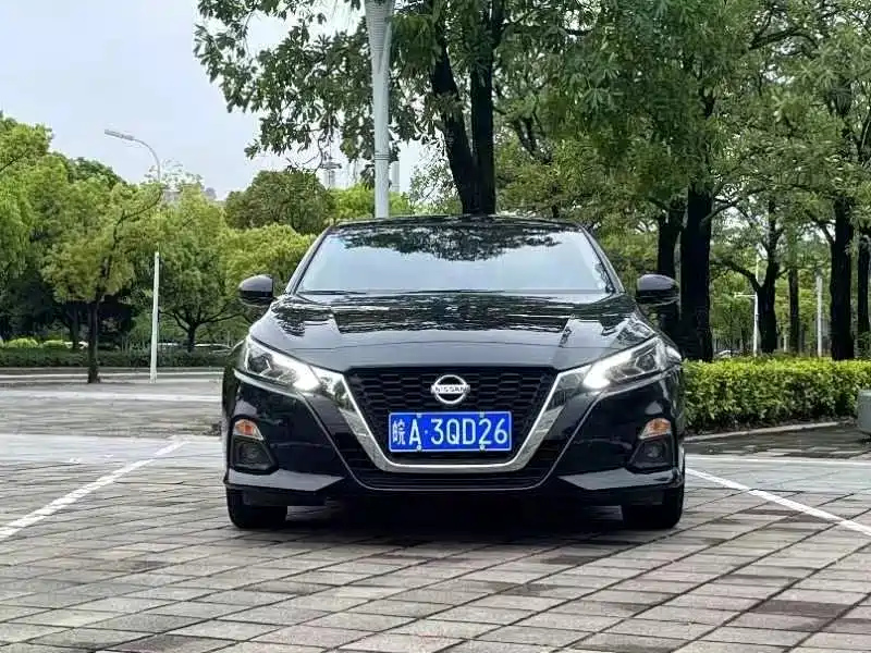 NISSAN TEANA 2020