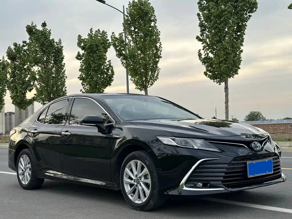 TOYOTA CAMRY 2021