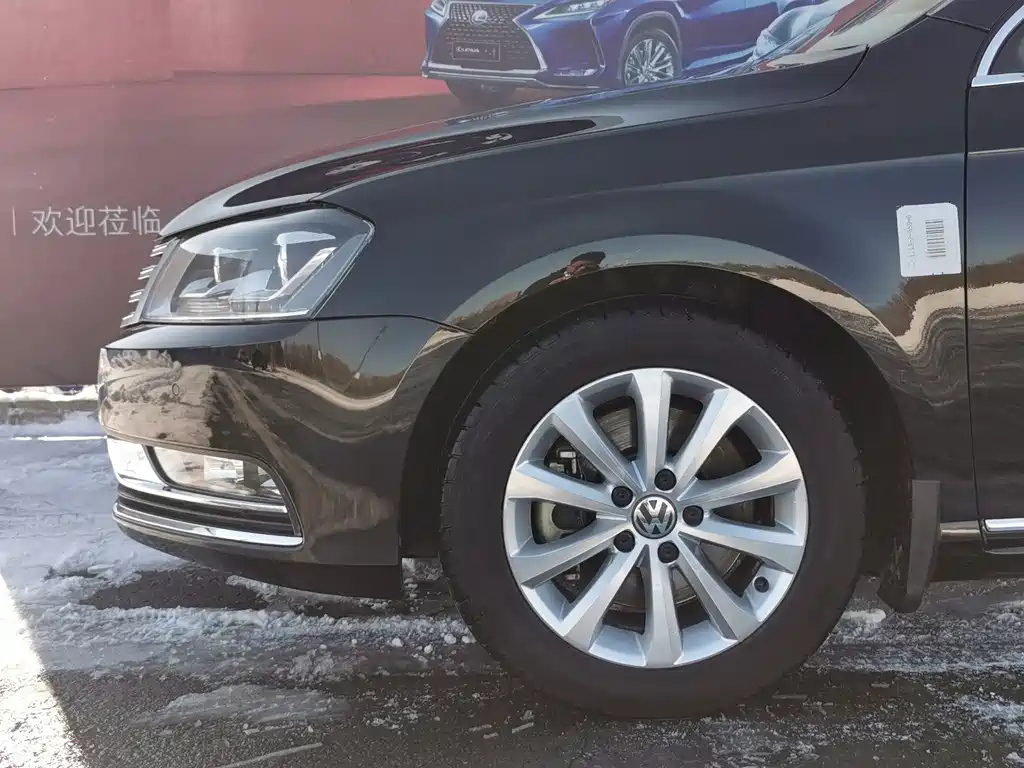 VOLKSWAGEN MAGOTAN 2016