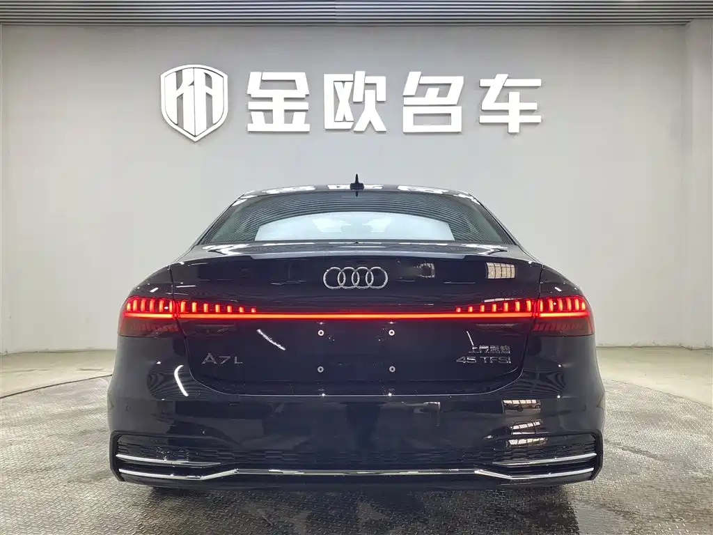 AUDI A7L 2024