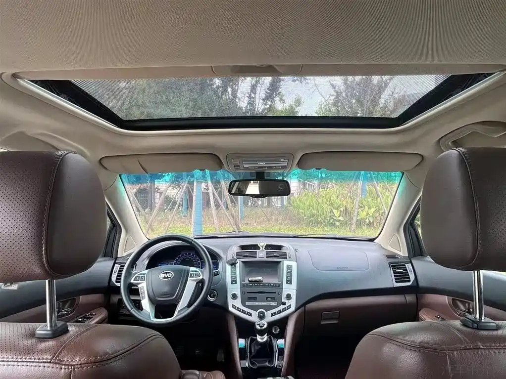 BYD S6 2015