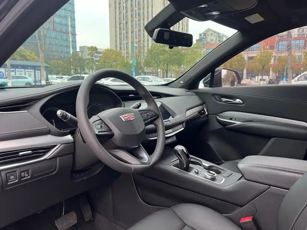 CADILLAC XT4 2019