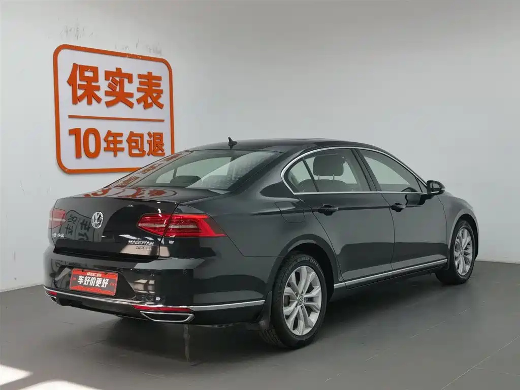 VOLKSWAGEN MAGOTAN 2019