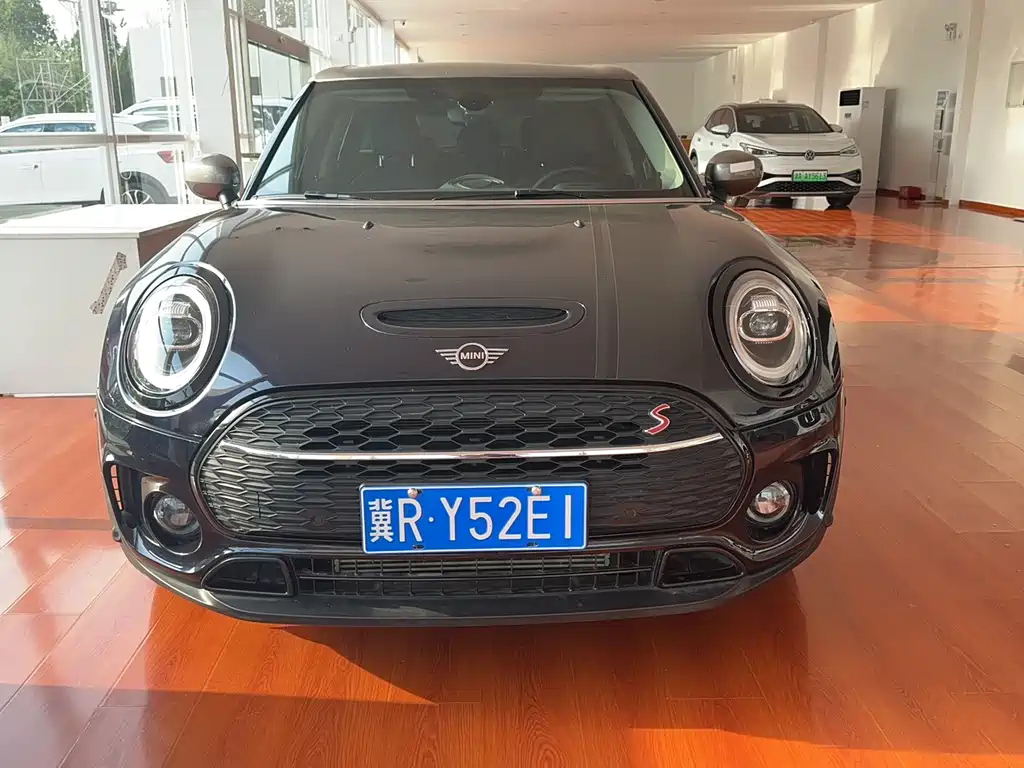 MINI CLUBMAN 2021