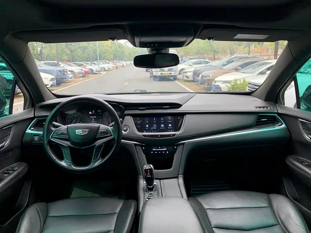 CADILLAC XT5 2020