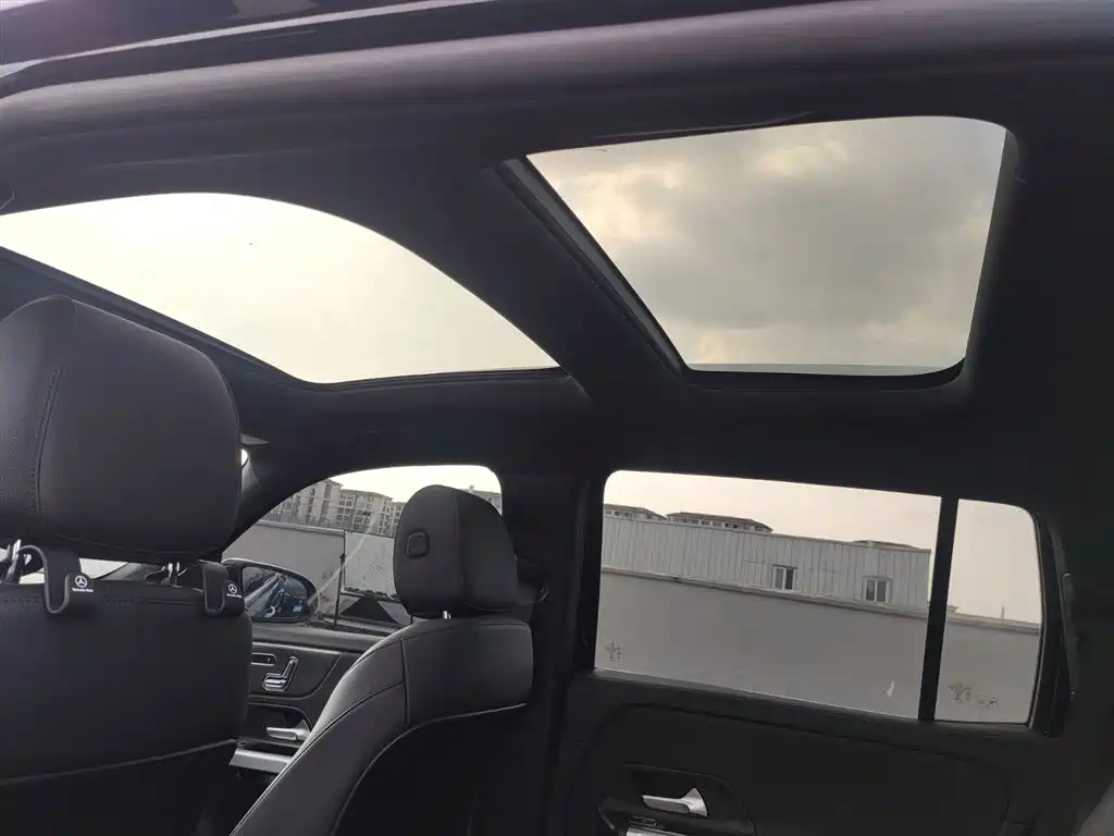 MERCEDES BENZ GLB 2022