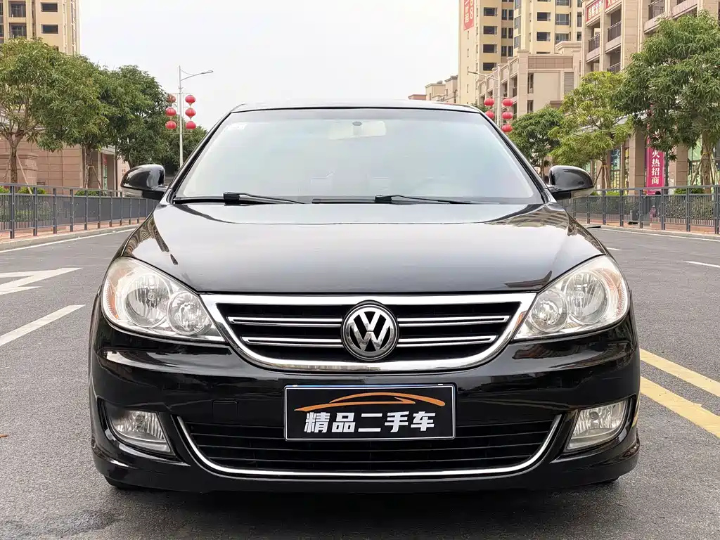 VOLKSWAGEN LAVIDA 2011