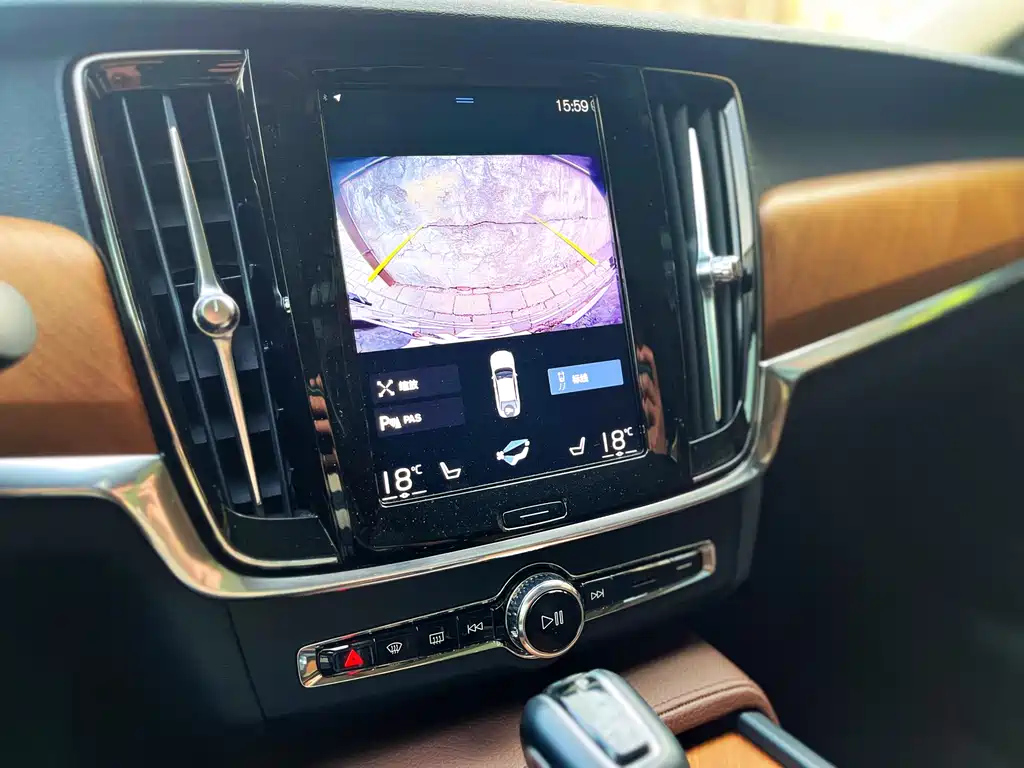 VOLVO S90 2020