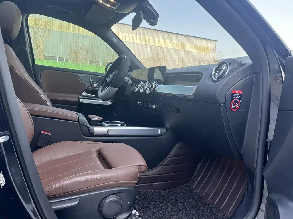 MERCEDES BENZ GLB 2022