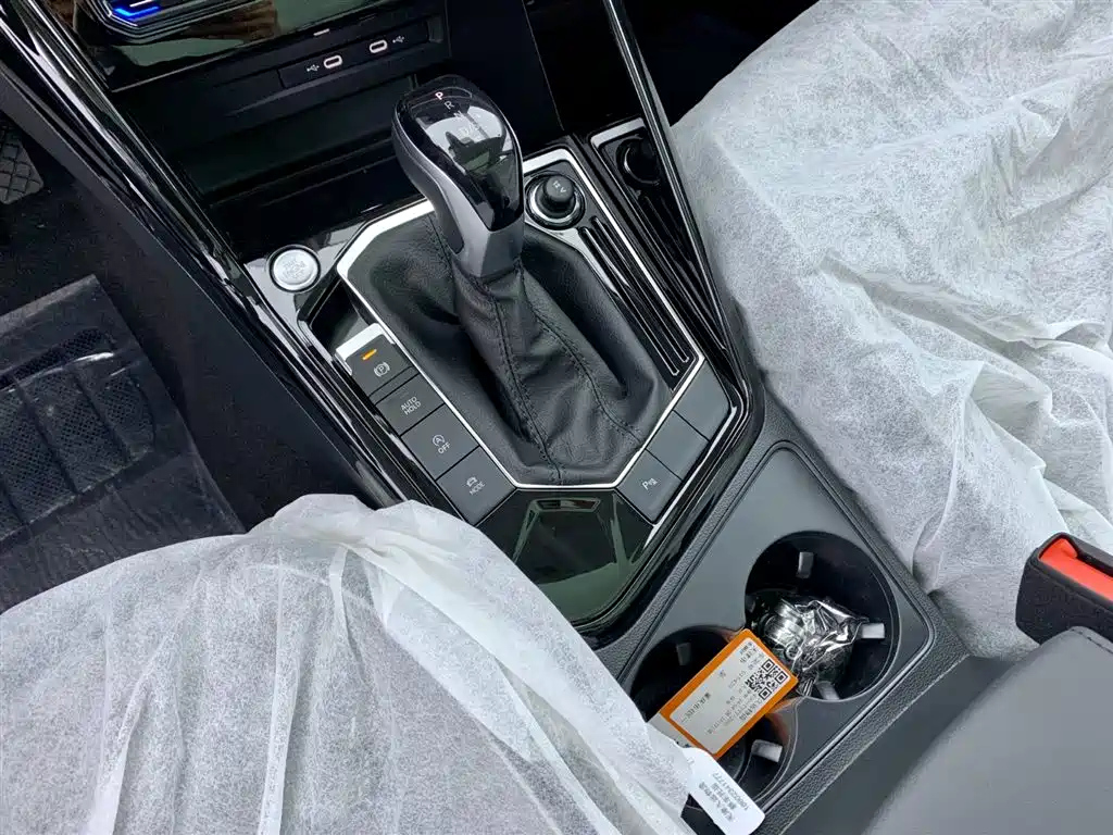 VOLKSWAGEN TAYRON 2024