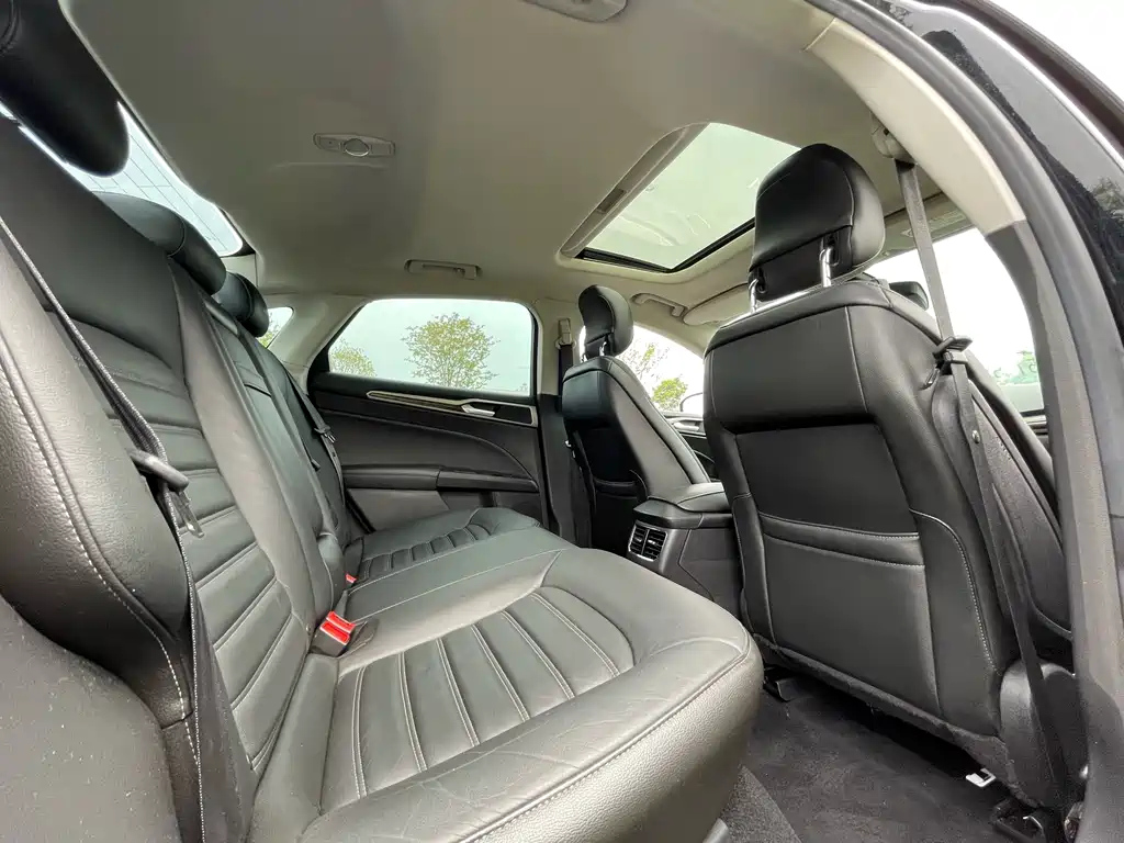 FORD MONDEO 2014