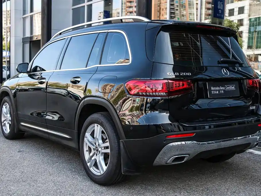MERCEDES BENZ GLB 2021