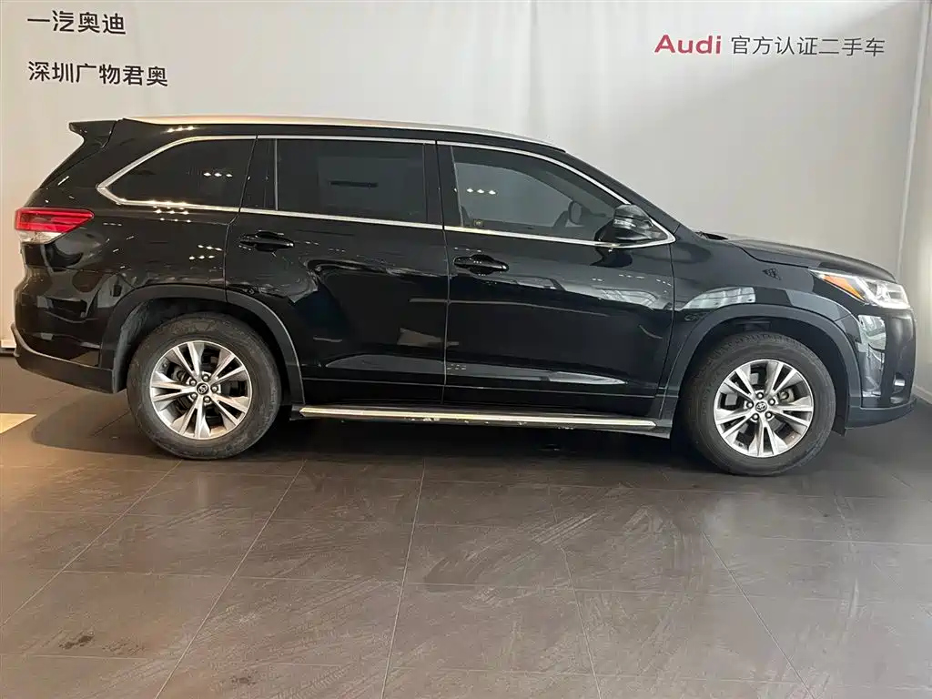 TOYOTA HIGHLANDER 2020