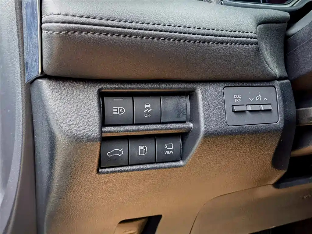 TOYOTA AVALON 2021