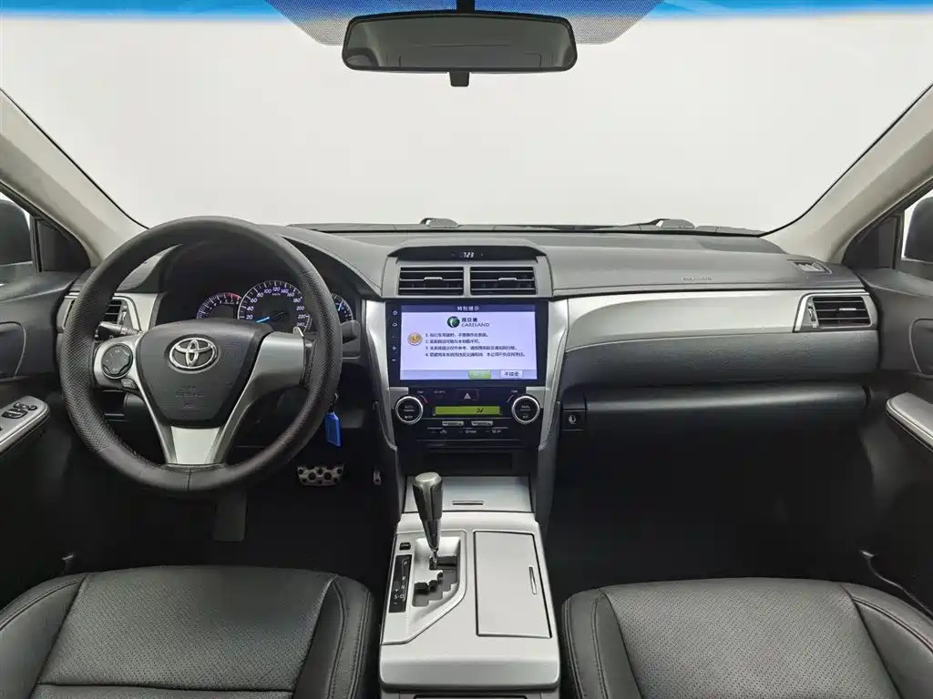 TOYOTA CAMRY 2014