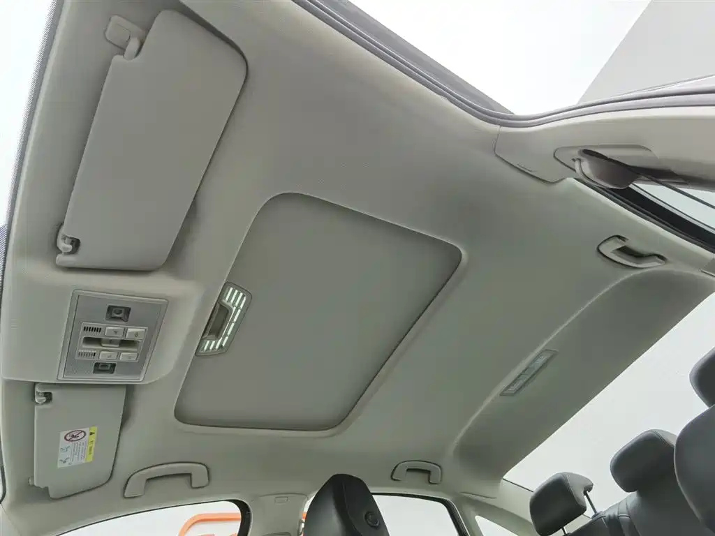 VOLKSWAGEN LAVIDA 2021