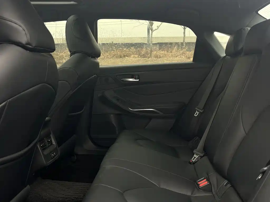 TOYOTA AVALON 2021