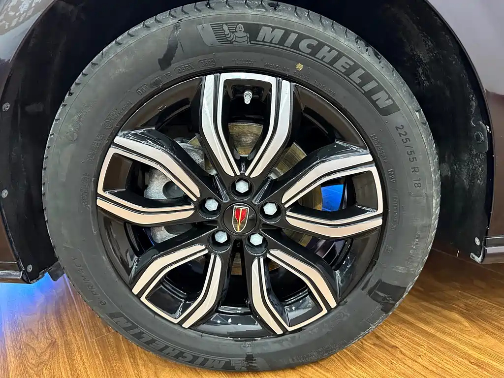 HONGQI HQ9 2022