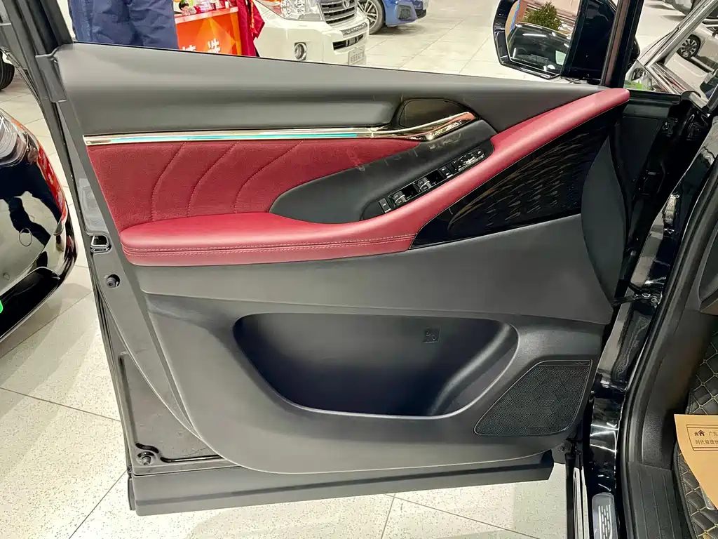 TRUMPCHI M8 2023