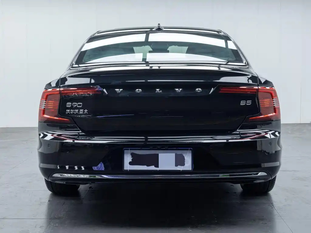 VOLVO S90 2022