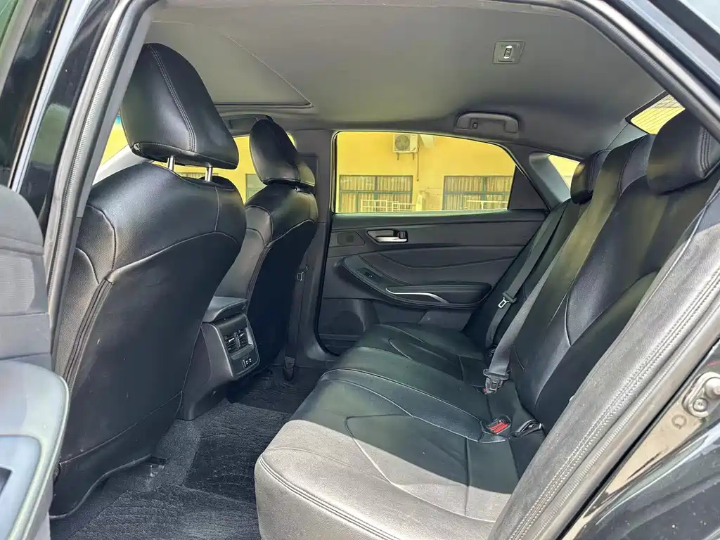 TOYOTA AVALON 2021