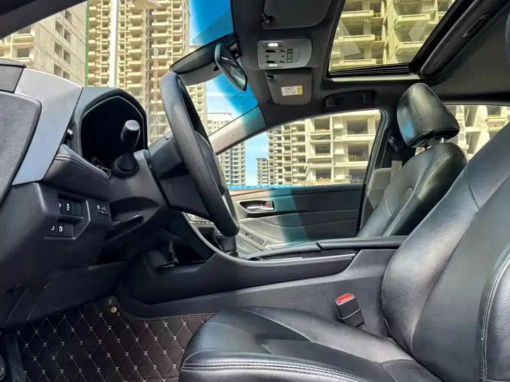 TOYOTA AVALON 2020