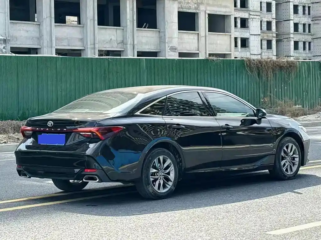TOYOTA AVALON 2020